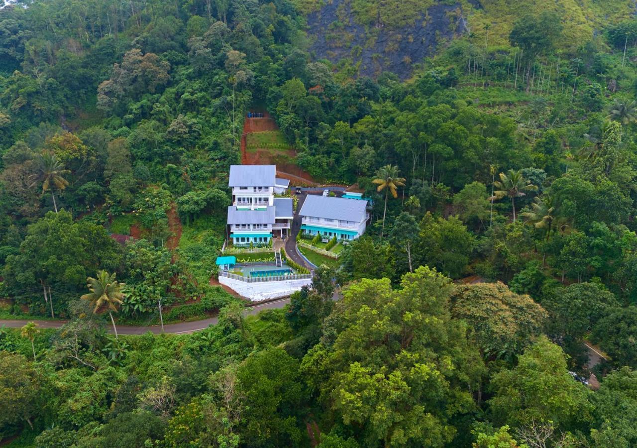 Ice Mist Pool Resort Munnar By Voye Homes Exterior photo